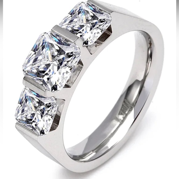 Meet your Posher, Starla - Picture 3 of 14